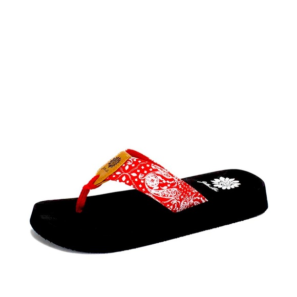 YELLOW BOX FLIP FLOPS FLANDER COLOR RED MEDIUM WIDTH NEW IN BOX - Picture 1 of 5